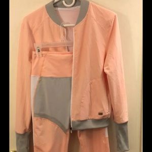 Beautiful ASICS set! Leggings and jacket 😍 Medium